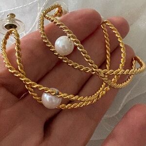 Vintage Avon Figure 8 Gold Rope Hoop 2" Earrings w/ Floating Pearl Accent NIB